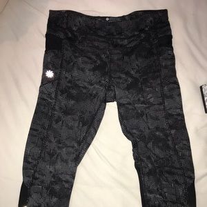 Athleta Crop Leggings